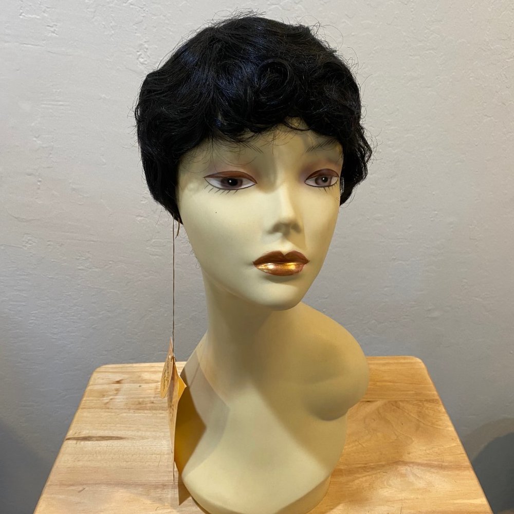 #51 IT'S A WIG SYNTHETIC WIG
